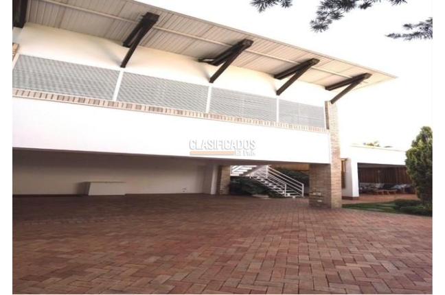 Casas, Venta en La Flora