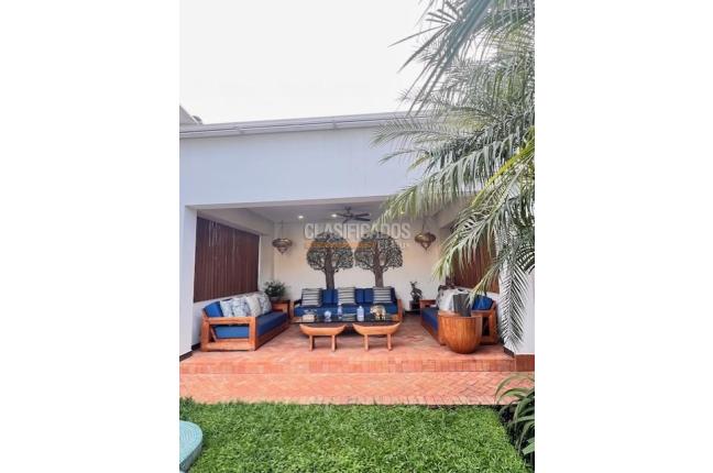 Casas, Venta en La Flora