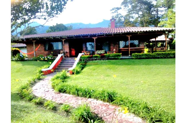 Fincas y Casas Campestres, Venta en Calima (Darién)