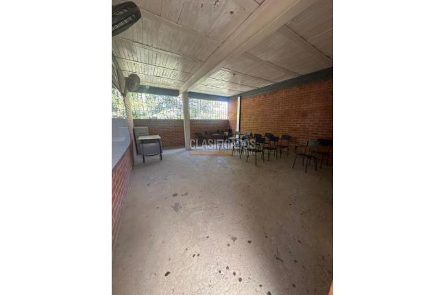 Edificios, Alquiler, Valle Grande - $3.500.000