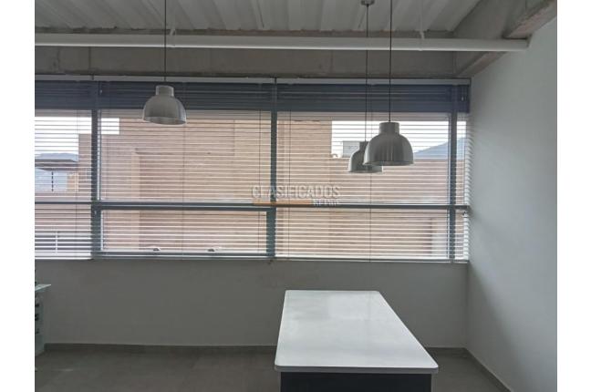 Oficinas y Consultorios, Alquiler en Bogotá