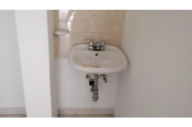 Locales y Bodegas, Alquiler, El Limonar - $2.500.000