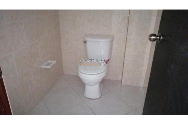 Locales y Bodegas, Alquiler, El Limonar - $2.500.000