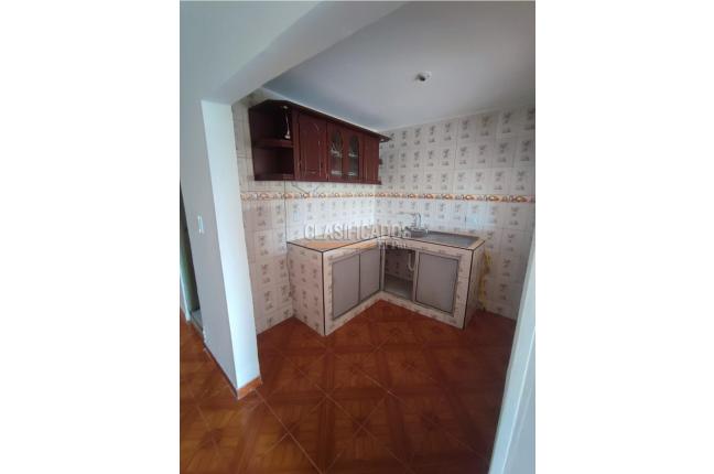 Apartamentos, Alquiler en Ciudad Modelo