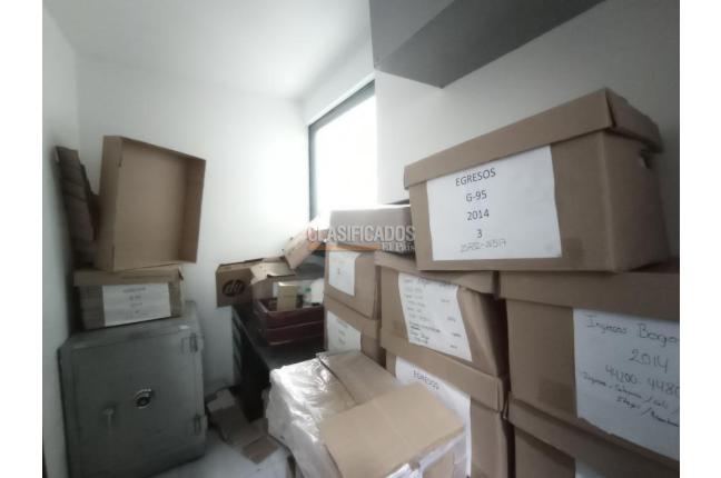 Locales y Bodegas, Venta, Bogotá - $2.400.000.000