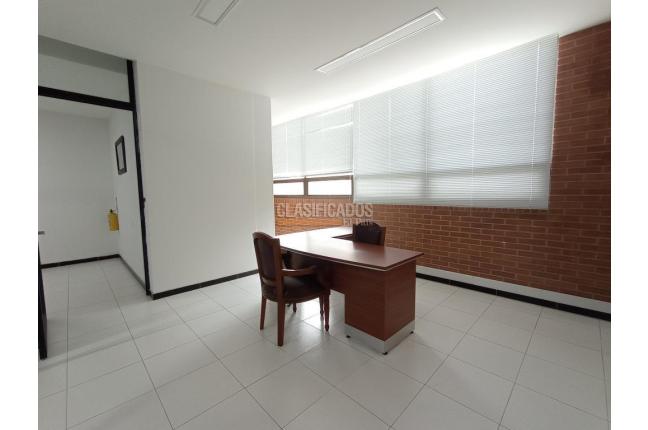 Locales y Bodegas, Venta, Bogotá - $2.400.000.000