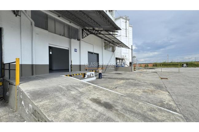 Locales y Bodegas, Alquiler, El Sena - $9.575.000