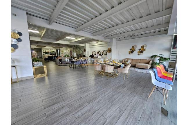 Locales y Bodegas, Alquiler, Cámbulos - $98.000.000