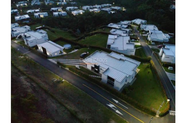 Casas, Venta, Pereira - $1.800.000.000