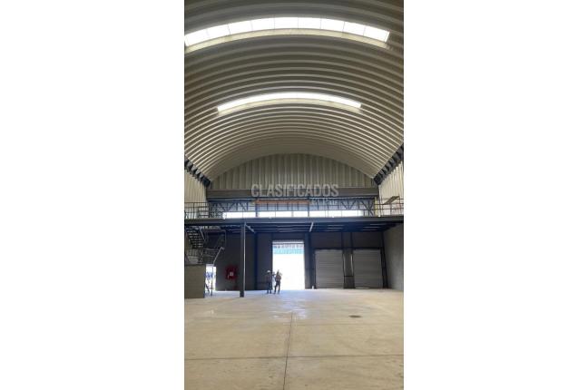 Locales y Bodegas, Venta, Barranquilla - $1.750.000.000