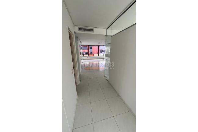 Oficinas y Consultorios, Alquiler, Santa Mónica Norte - $5.500.000