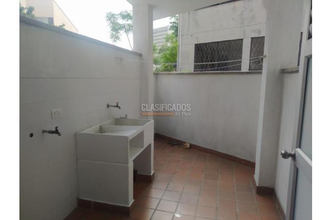 Edificios, Venta, Granada - $1.100.000.000