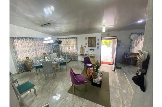 Casas, Venta, Cristo Rey - $1.300.000.000