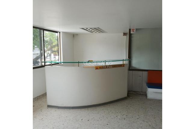 Oficinas y Consultorios, Alquiler en Tequendama
