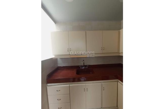 Apartamentos, Alquiler, Granada - $2.300.000