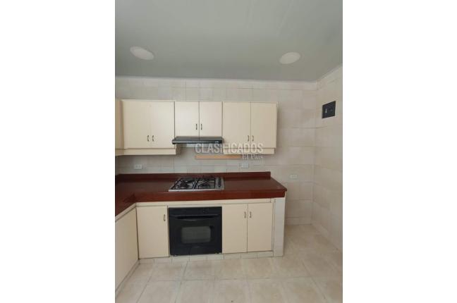 Apartamentos, Alquiler, Granada - $2.300.000