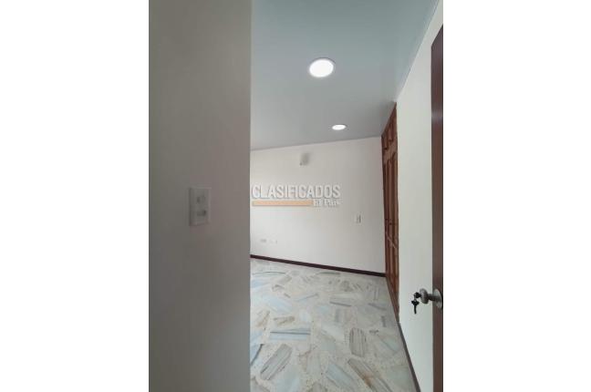 Apartamentos, Alquiler, Granada - $2.300.000