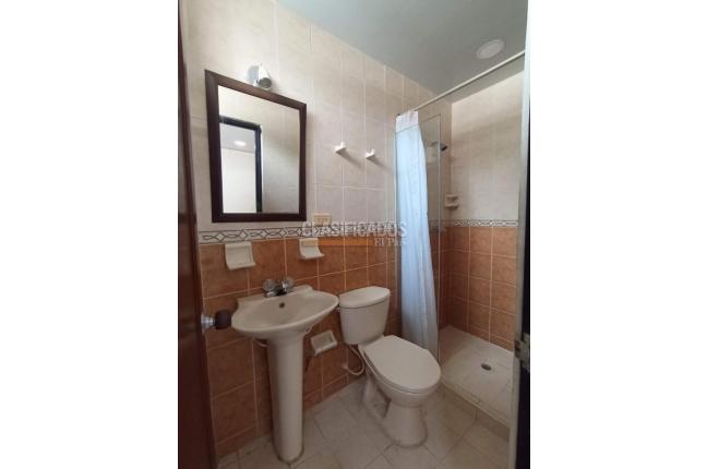 Apartamentos, Alquiler, Granada - $2.300.000