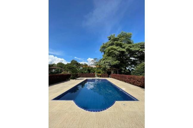 Fincas y Casas Campestres, Venta, Montenegro - $2.200.000.000