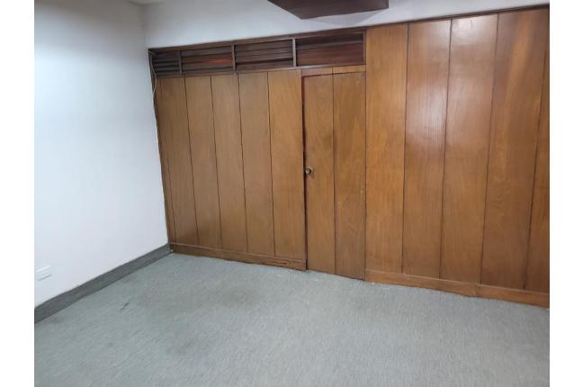 Oficinas y Consultorios, Venta, Ed. Seguros Bolívar