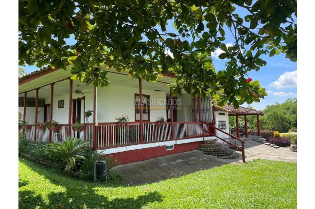 Fincas y Casas Campestres, Venta, Armenia - $2.200.000.000