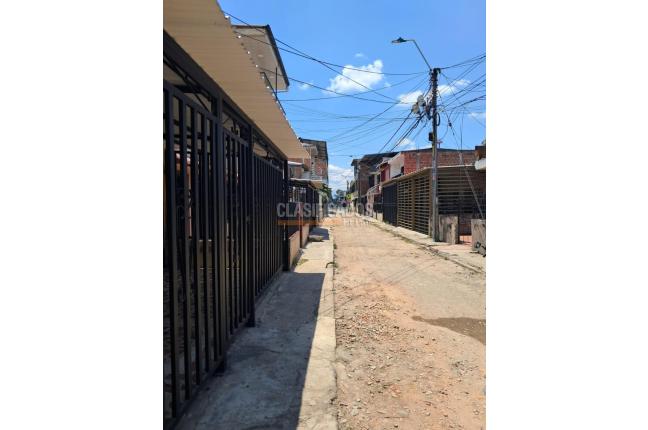 Casas, Venta, Alfonso López - $260.000.000