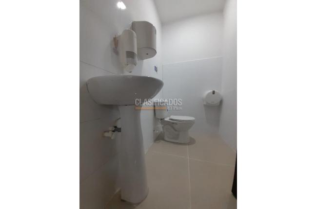 Locales y Bodegas, Venta, Tequendama - $3.150.000.000