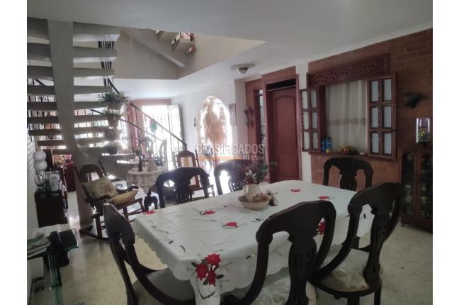 Casas, Venta, El Limonar - $730.000.000