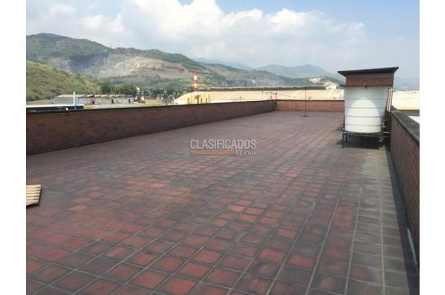 Locales y Bodegas, Venta, Yumbo - $2.500.000.000