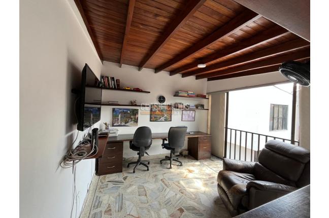 Casas, Venta en La Flora