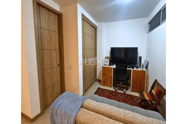 Apartamentos, Venta, Cristales - $410.000.000