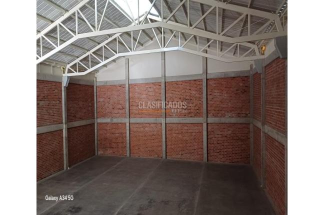 Locales y Bodegas, Venta, Tequendama - $3.900.000.000