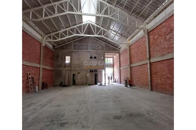 Locales y Bodegas, Venta, Tequendama - $3.900.000.000