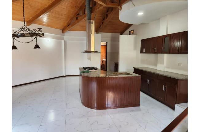 Casas, Alquiler en La Morada
