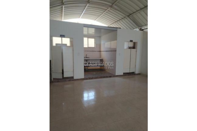 Locales y Bodegas, Venta, San Nicolás - $1.000.000.000