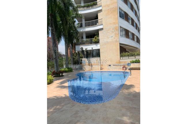 Apartamentos, Alquiler en Altos de Santa Teresita