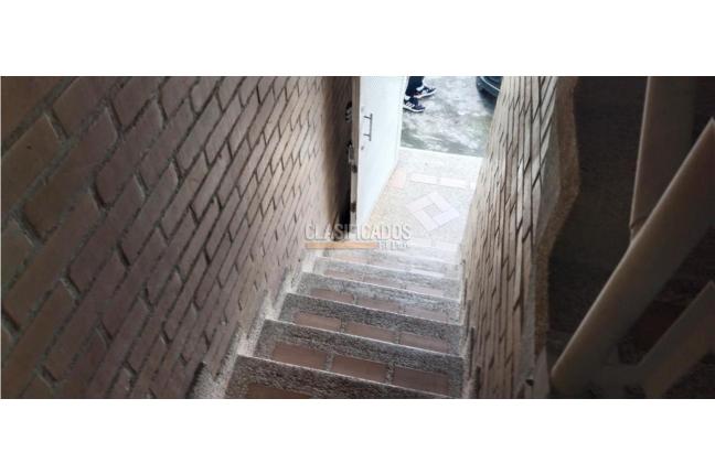 Edificios, Venta, Prados del Norte - $580.000.000