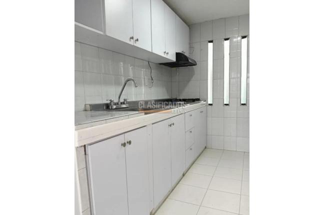 Apartamentos, Venta, Cañaverales - $160.000.000