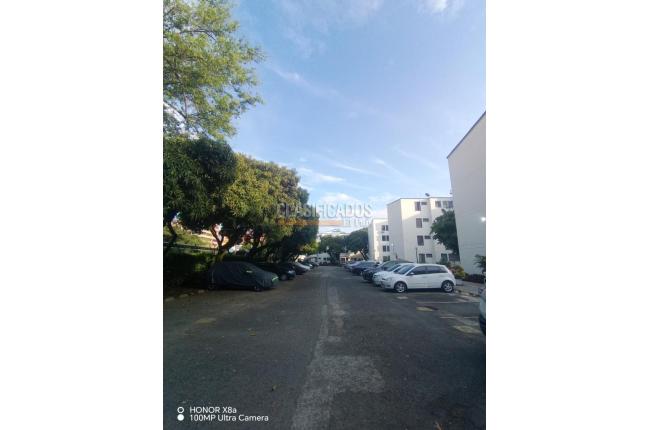 Apartamentos, Venta, El Refugio - $240.000.000