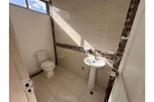 Oficinas y Consultorios, Alquiler, Santa Mónica Residencial - $2.500.000