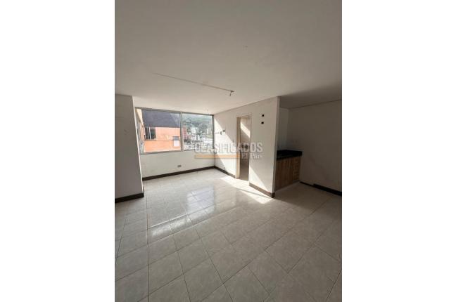 Oficinas y Consultorios, Alquiler, Santa Mónica Residencial - $2.500.000