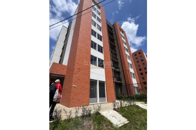 Locales y Bodegas, Alquiler, Ciudad Pacifica - $2.000.000