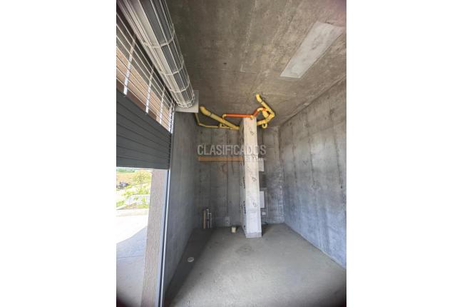 Locales y Bodegas, Alquiler, Ciudad Pacifica - $2.000.000