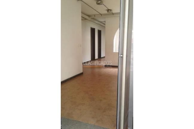 Locales y Bodegas, Venta, Versalles - $3.000.000.000