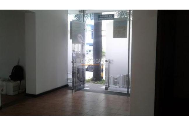 Locales y Bodegas, Venta, Versalles - $3.000.000.000