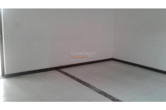 Locales y Bodegas, Venta, Versalles - $3.000.000.000