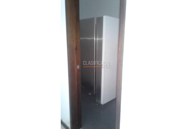 Locales y Bodegas, Venta, Versalles - $3.000.000.000