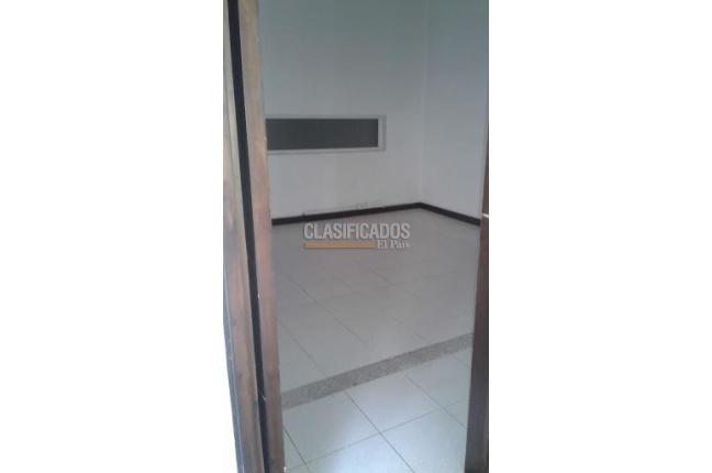 Locales y Bodegas, Venta, Versalles - $3.000.000.000