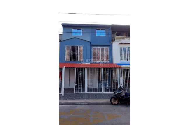 Casas, Alquiler en Dos Quebradas