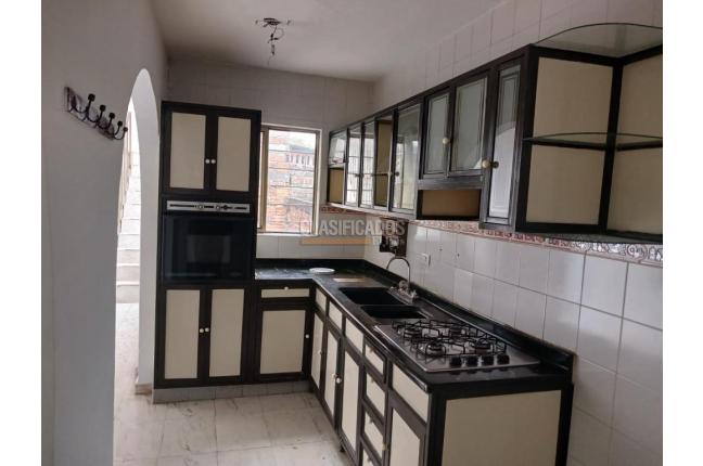 Casas, Alquiler, Unión de Vivienda Popular - $1.300.000